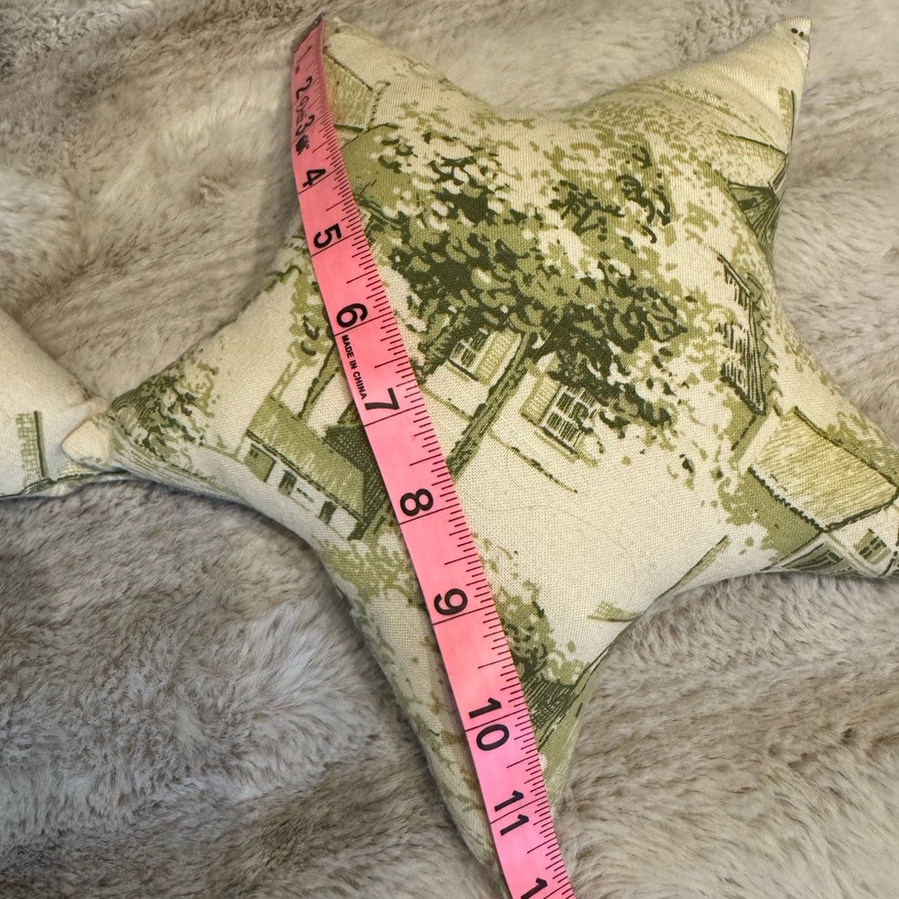 Green and Cream Star-Shaped Throw Pillows - Picture 5 of 5